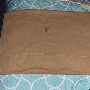 Louis Vuitton Dust bag medium perfect condition